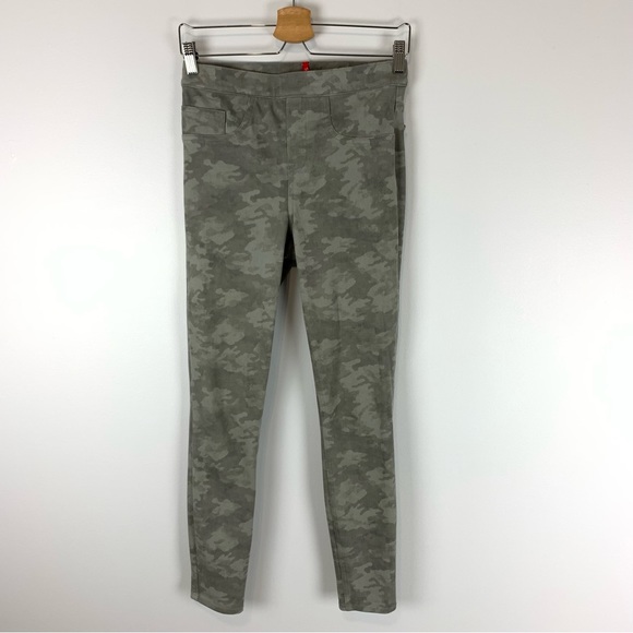 Spanx Jeanish Green Camo Pull On Legging Pants Size Small - Picture 3 of 13
